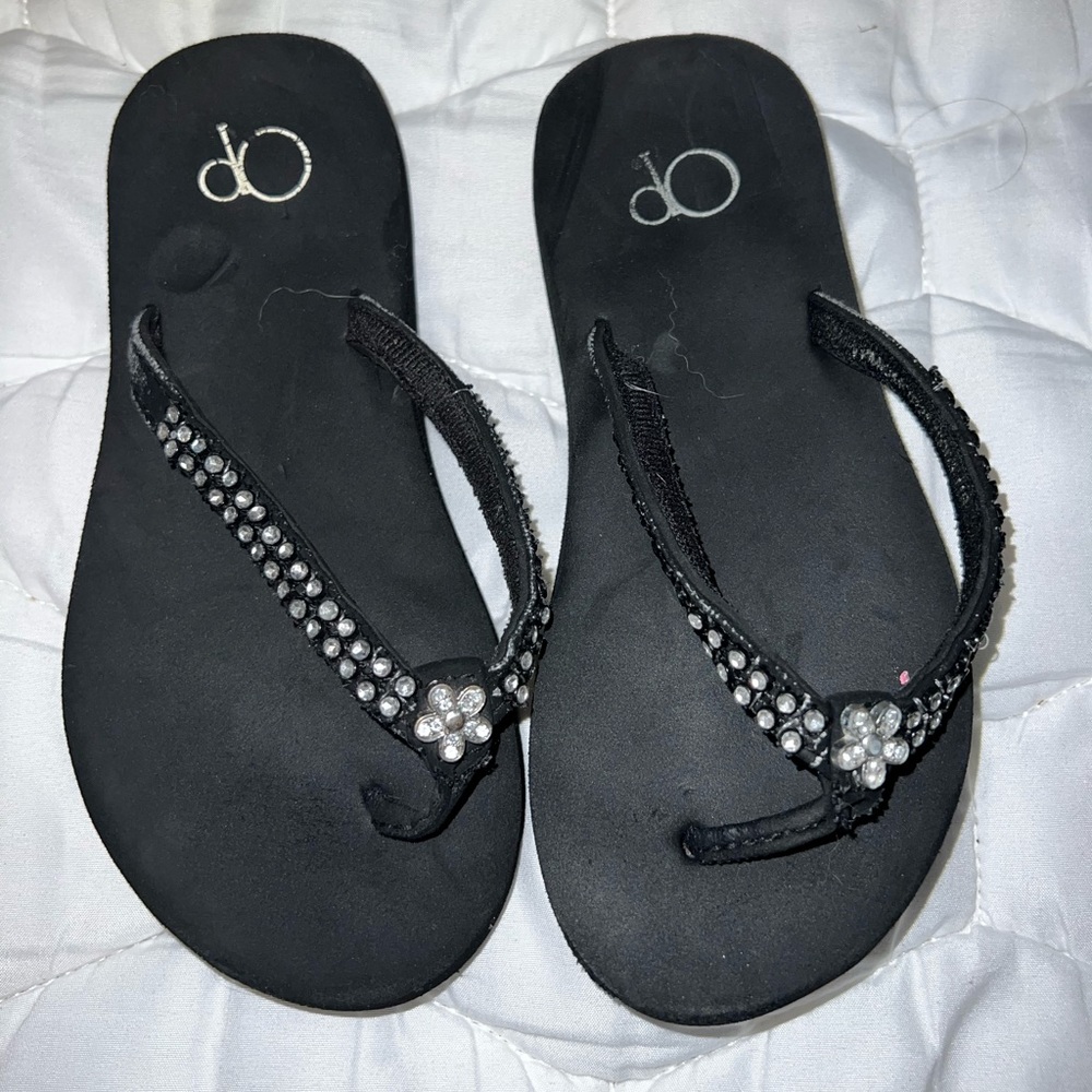 Size 12 OP black flip flops